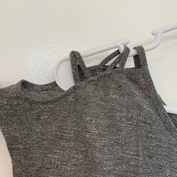 Activewear T-Shirt - Picture 3 of 4